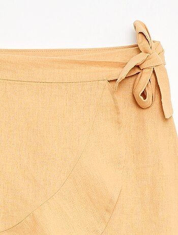 Saia com folhos em linho misto