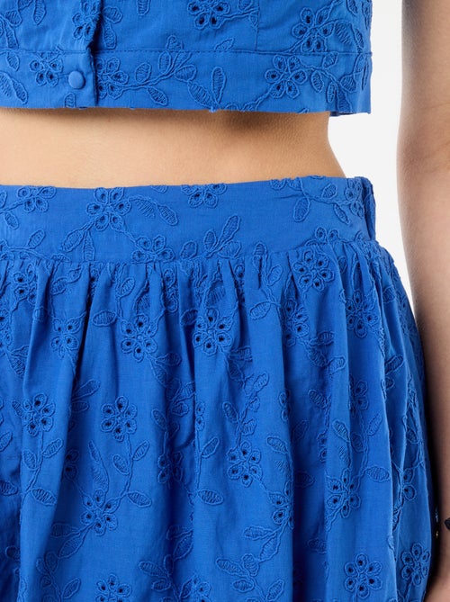 Saia comprida com bordado inglês - Kiabi