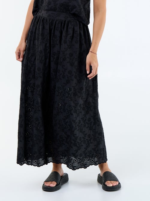 Saia comprida com bordado inglês - Kiabi