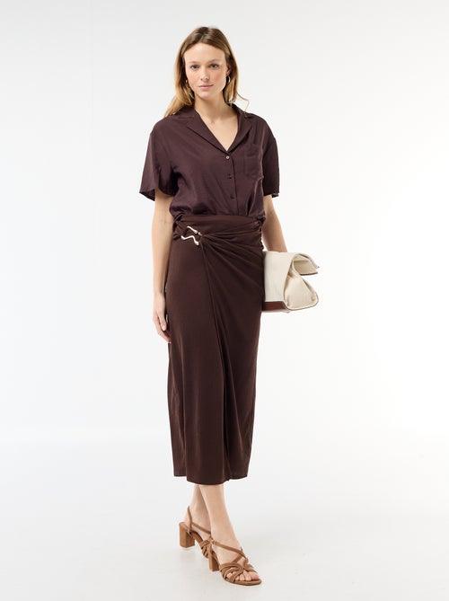 Saia comprida com fivela dourada na cintura - Kiabi