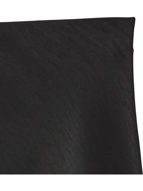 Saia Comprida de Cetim Preta para Mulher Vero Moda Emily - Kiabi Saia Comprida de Cetim Preta para Mulher Vero Moda Emily - Kiabi