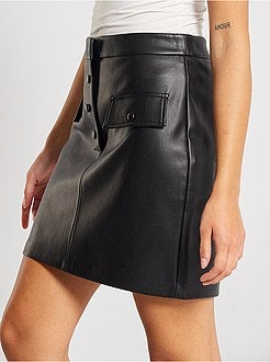 Saia curta com botões em pele sintética - Kiabi