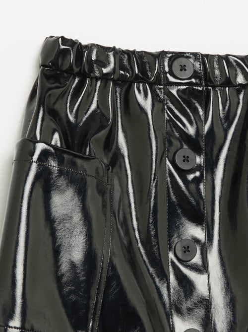 Saia curta de vinil com bolsos grandes - Kiabi