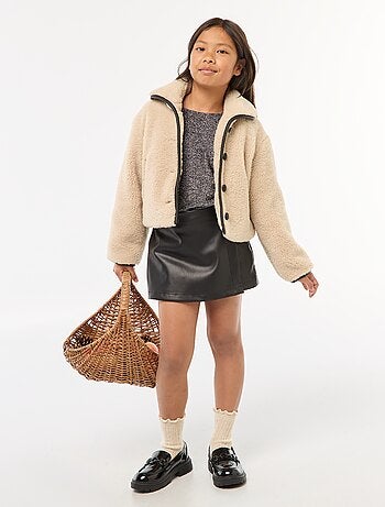 Saia curta em imitação de couro