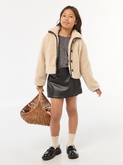 Saia curta em imitação de couro - Kiabi