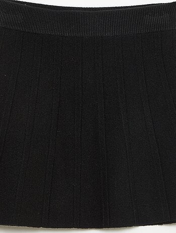 Saia curta em malha
