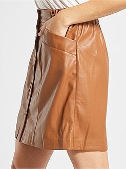 Saia curta em pele sintética - Kiabi