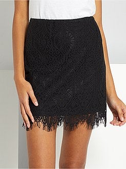 Saia curta tipo renda - Kiabi