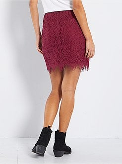 Saia curta tipo renda - Kiabi