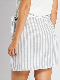 Saia curta trespassada - Kiabi