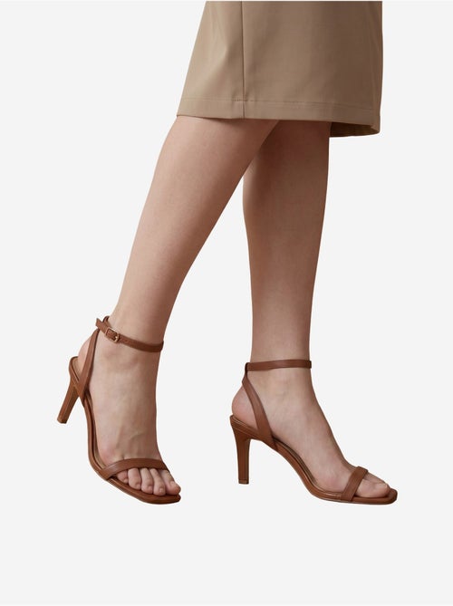 Saia lápis midi de cintura subida com racha my fashion - Kiabi Saia lápis midi de cintura subida com racha my fashion - Kiabi