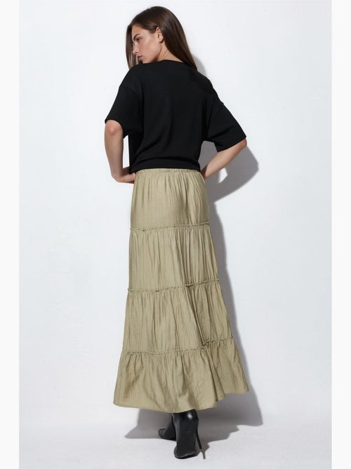 Saia maxi de cintura subida texturizada em linha a busem - Kiabi Saia maxi de cintura subida texturizada em linha a busem - Kiabi