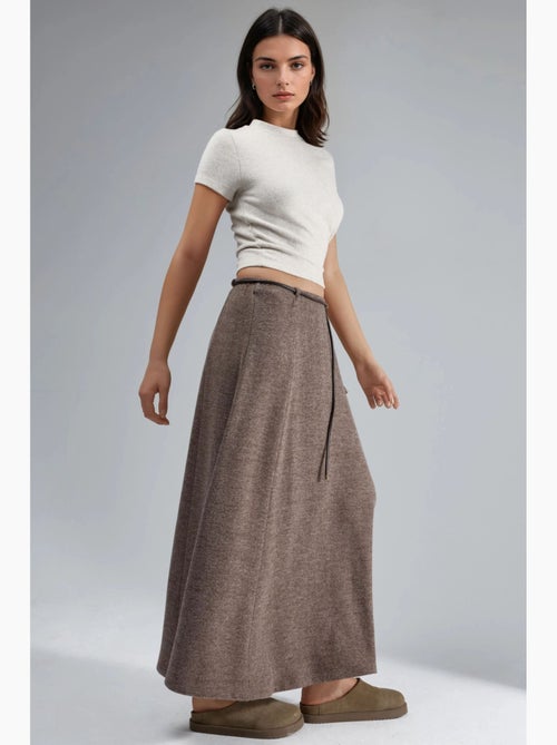 Saia maxi texturizada com detalhe de laço busem - Kiabi Saia maxi texturizada com detalhe de laço busem - Kiabi