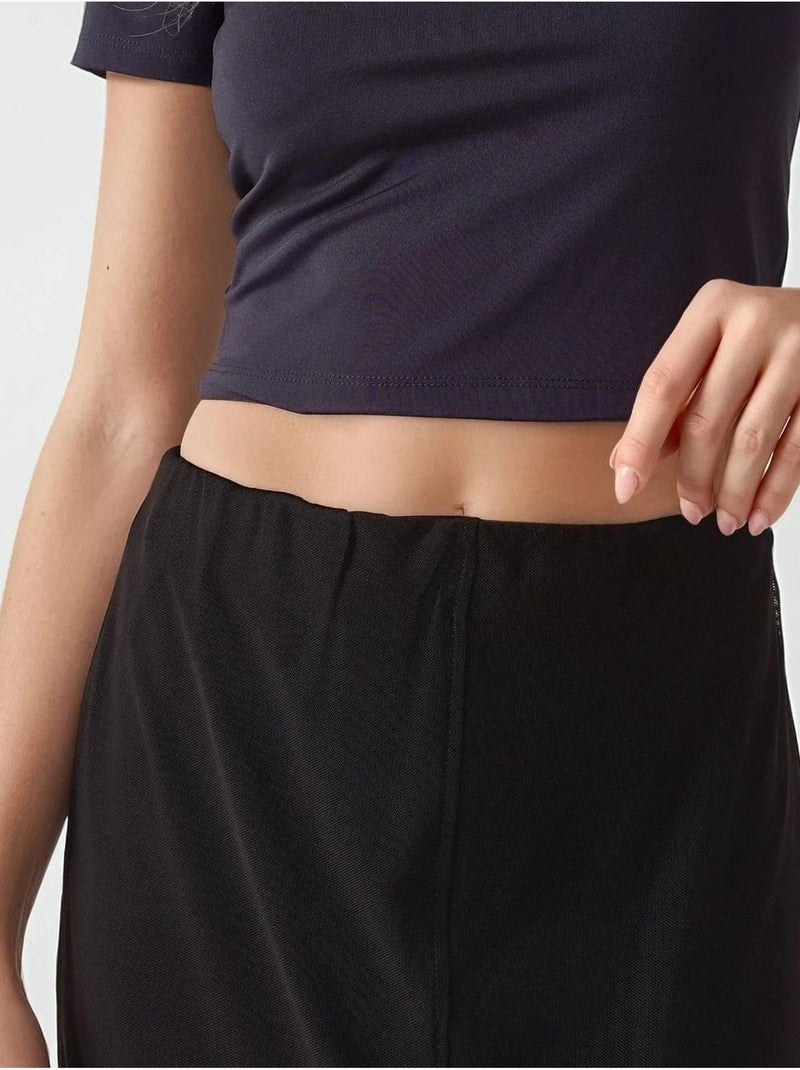 Saia midi de renda de cintura subida pika collection hiccup Preto - Kiabi