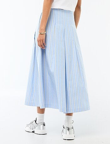 Saia midi em forma de trapézio com riscas