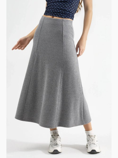 Saia midi em linha a de textura suave busem - Kiabi Saia midi em linha a de textura suave busem - Kiabi