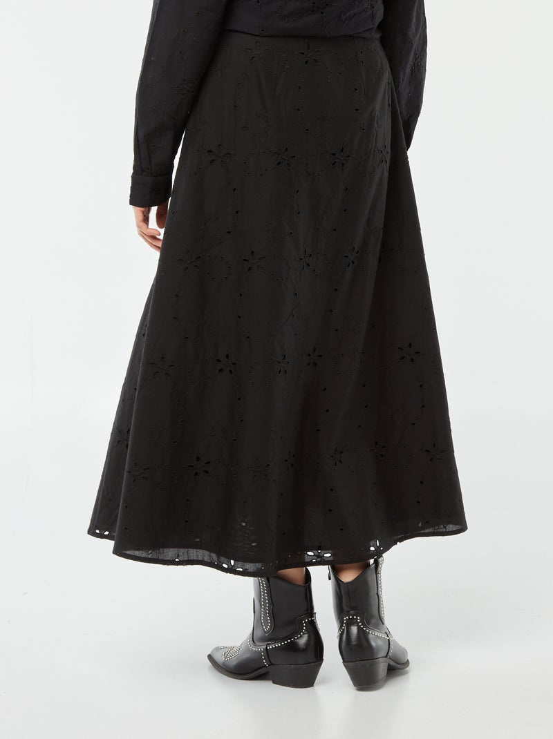 Saia midi lisa com bordado inglês Preto - Kiabi