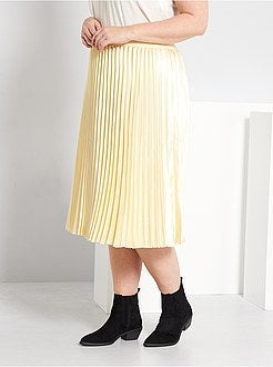 Saia plissada e nacarada - Kiabi