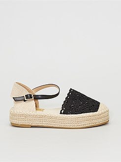 Sandálias abertas em macramé - Kiabi