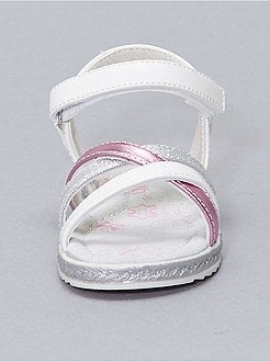 Sandálias brilhantes e com verniz - Kiabi