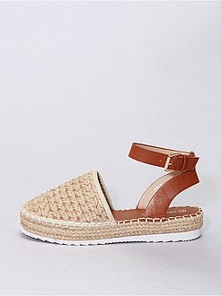 Sandálias com efeito entrançado - Kiabi