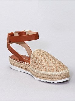 Sandálias com efeito entrançado - Kiabi