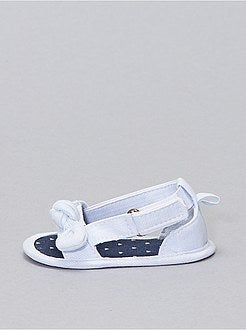 Sandálias com efeito ganga - Kiabi