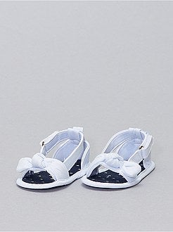 Sandálias com efeito ganga - Kiabi