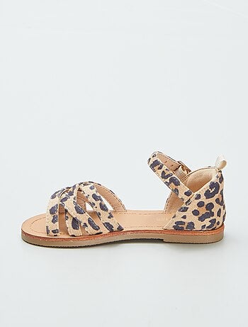 Sandálias com estampado leopardo