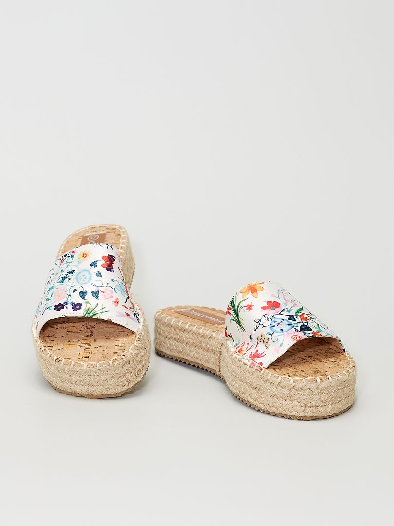 Sandálias com plataforma com flores Branco - Kiabi