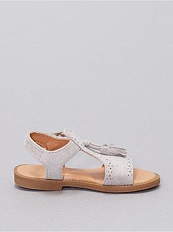 Sandálias com pompons - Kiabi