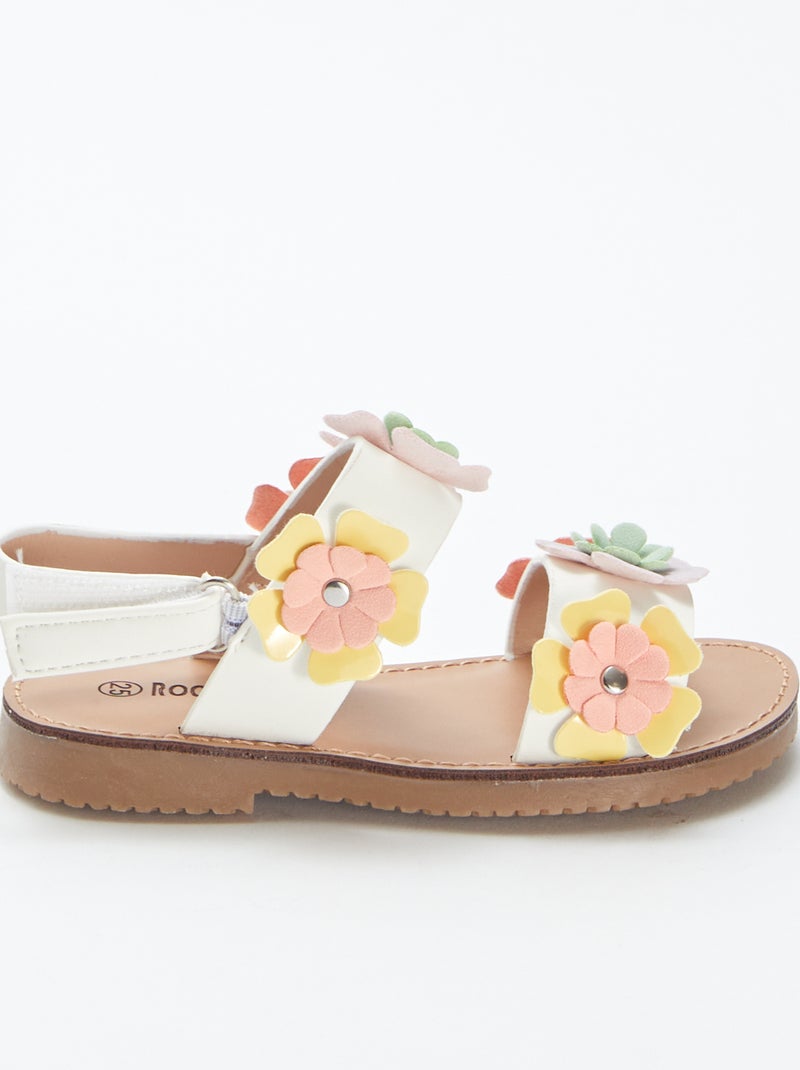 Sandálias com pormenores floris em relevo BRANCO - Kiabi