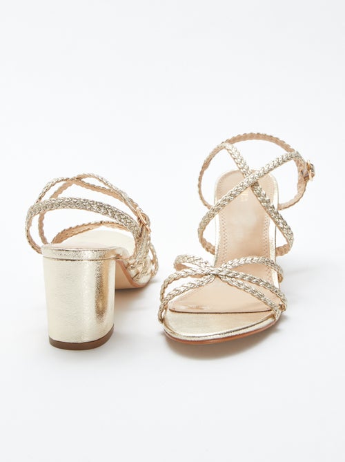 Sandálias com saltos dourados - Kiabi