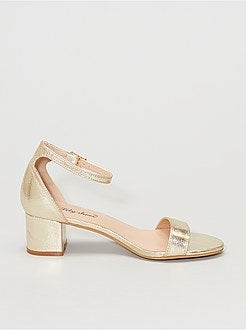 Sandálias com saltos dourados - Kiabi