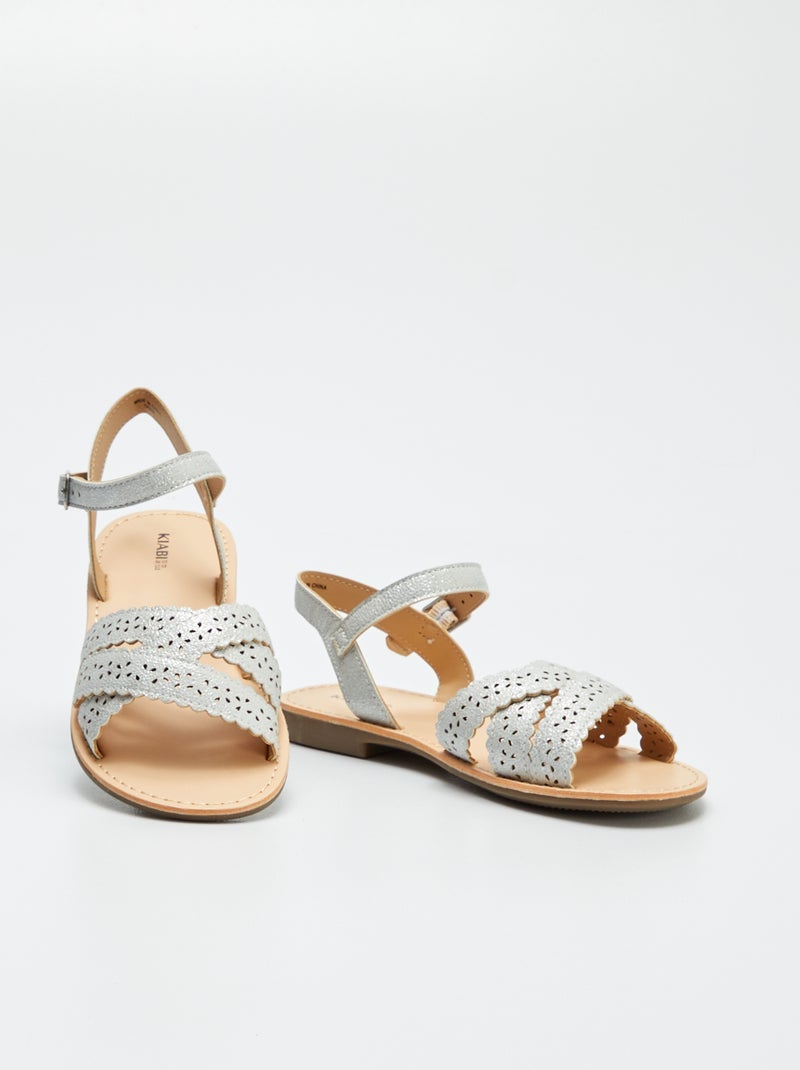 Sandálias com tiras ajuradas CINZA - Kiabi