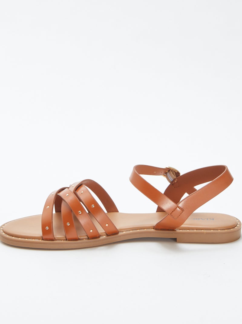 Sandálias com tiras com tachas CASTANHO - Kiabi