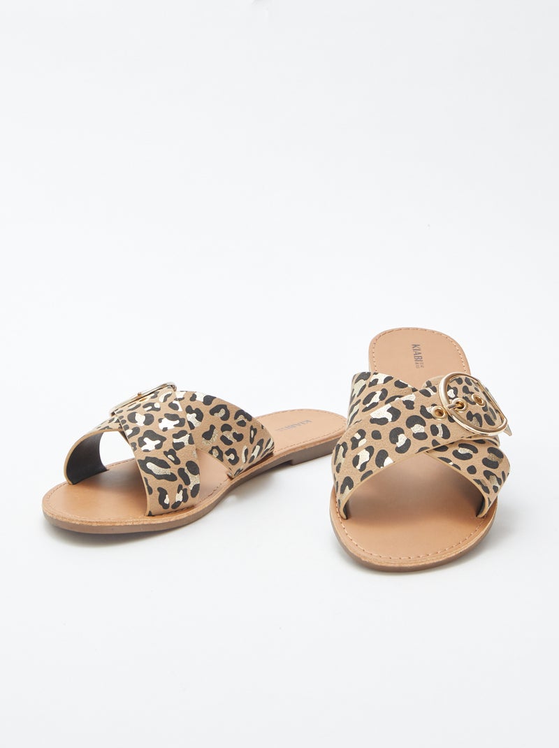 Sandálias com tiras cruzadas com estampado CASTANHO - Kiabi