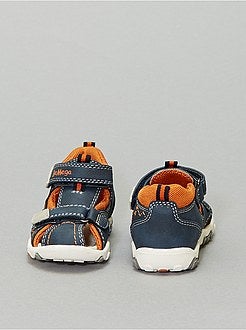 Sandálias com tiras de velcro - Kiabi