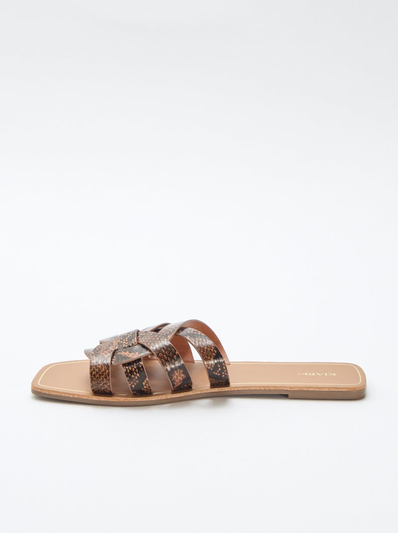 Sandálias com tiras douradas Castanho - Kiabi