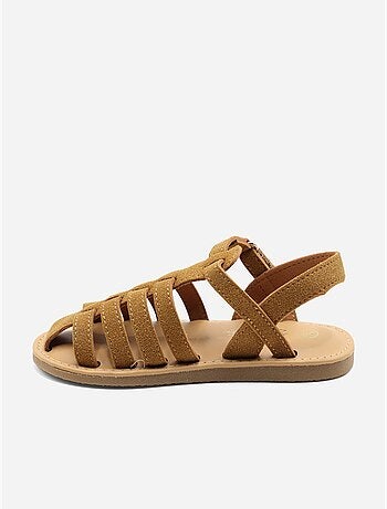 Sandálias com velcro