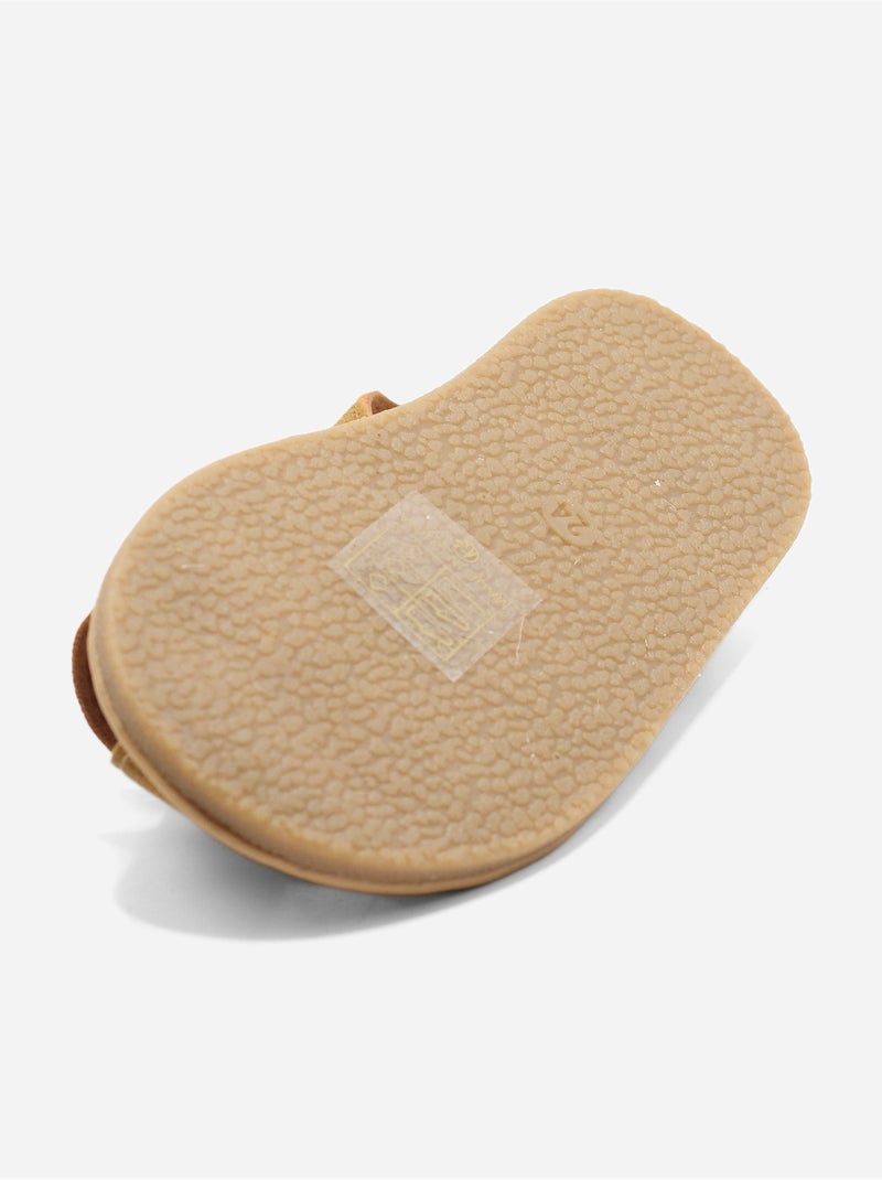 Sandálias com velcro Camelo - Kiabi