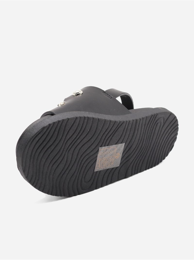 Sandálias com velcro Preto - Kiabi