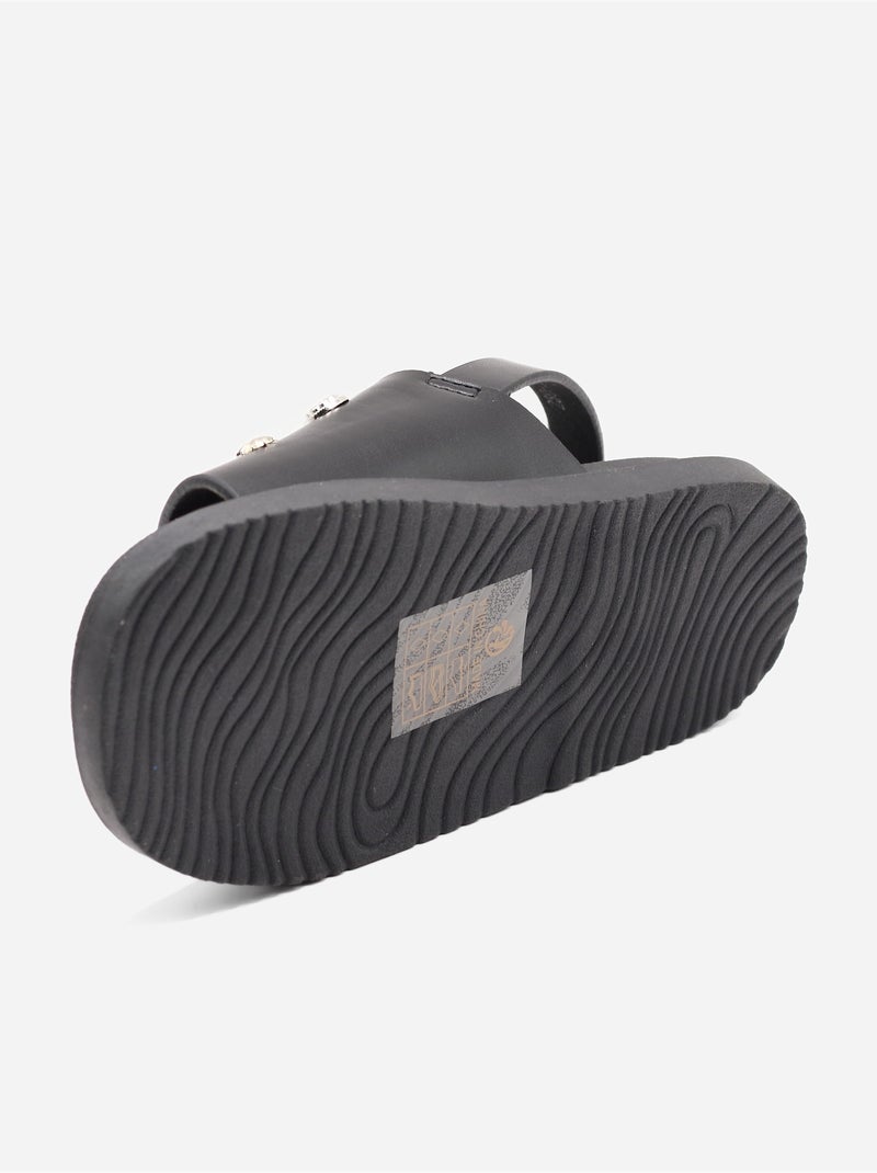Sandálias com velcro Preto - Kiabi