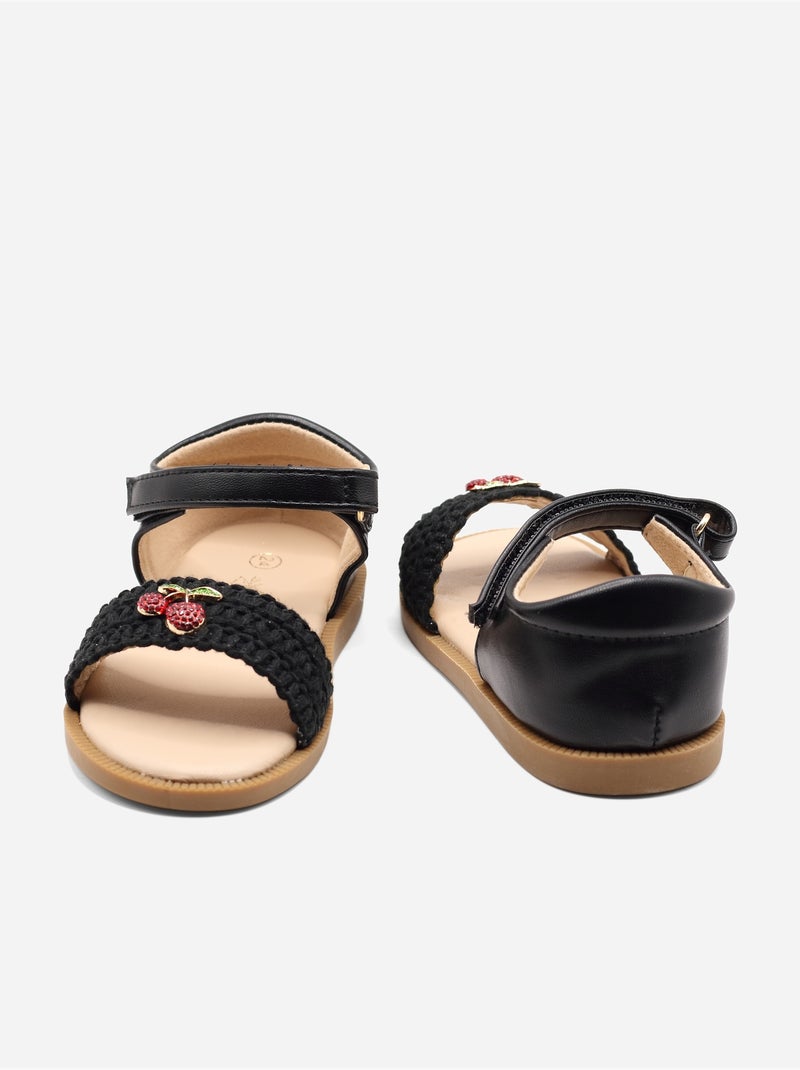 Sandálias com velcro Preto - Kiabi
