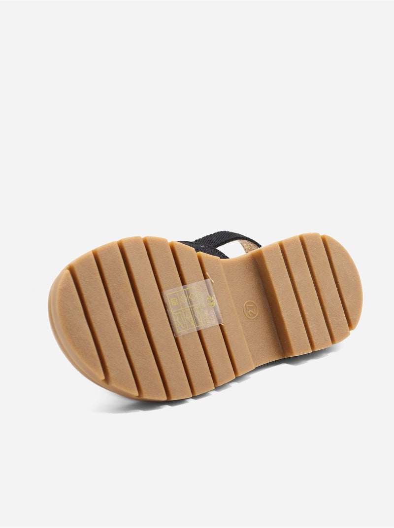 Sandálias com velcro Preto - Kiabi