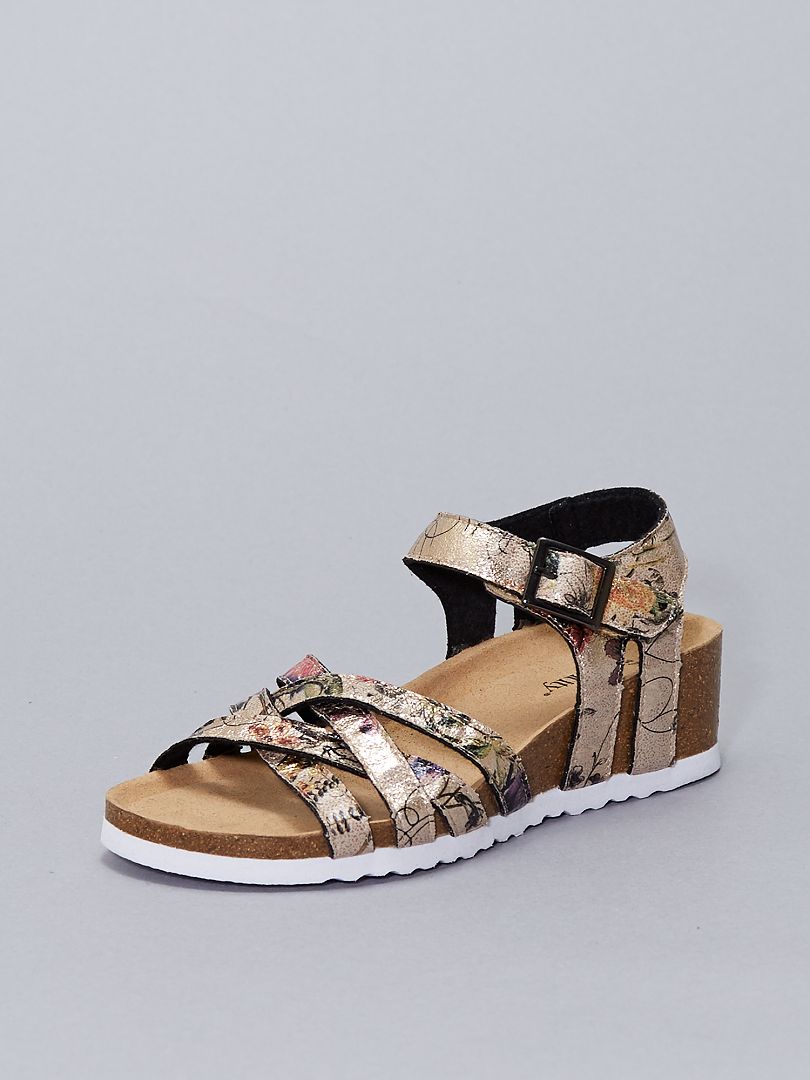 Sandálias compensadas douradas e floridas - Bege Escuro - Kiabi - 22.00€