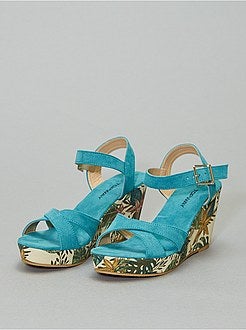 Sandálias compensadas estampadas - Kiabi