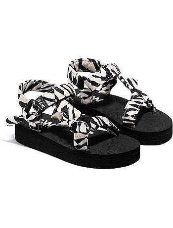 Sandálias conguitos zebra b&w