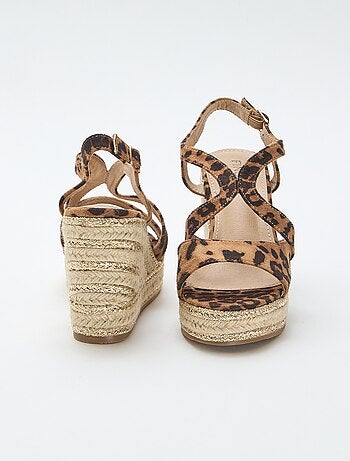 Sandálias de cunha com salto de corda