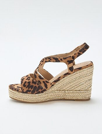 Sandálias de cunha com salto de corda